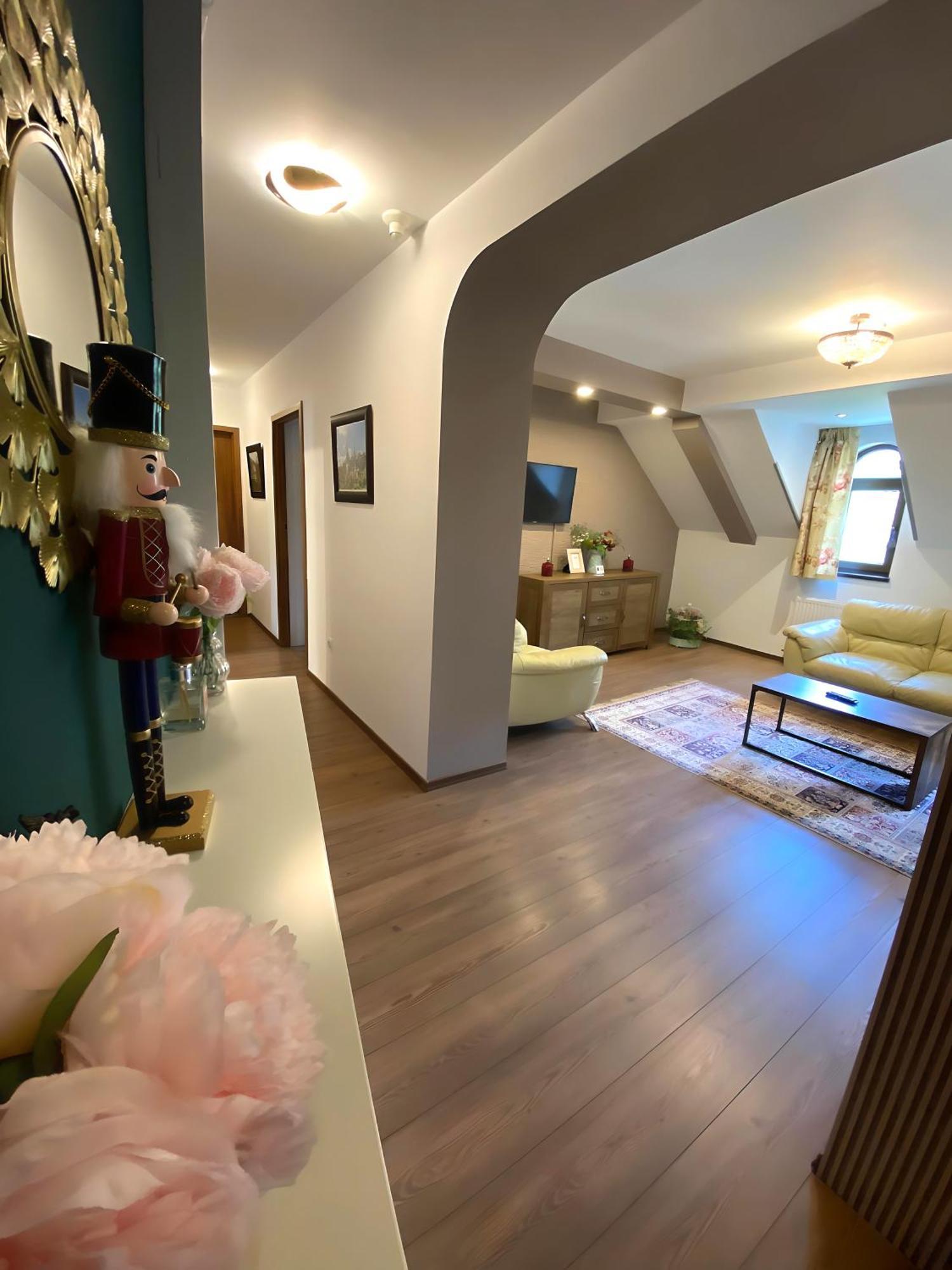 Park Apartment