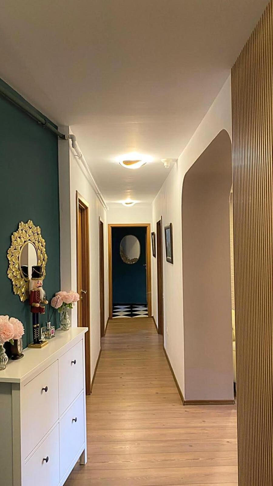 Park Apartment *
